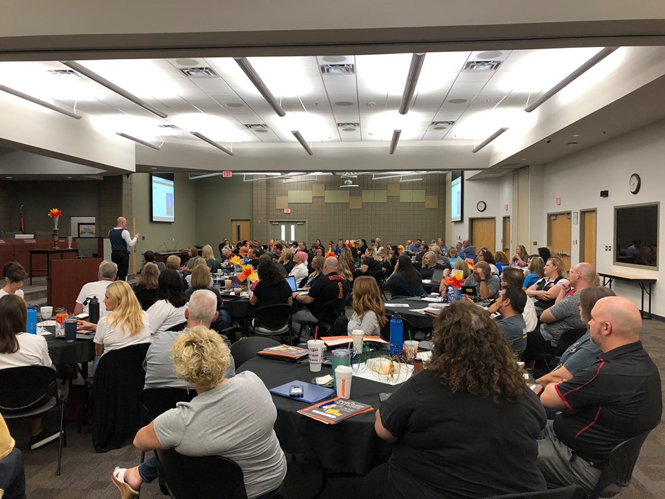 Trường Trung học Deer Valley Unified School District